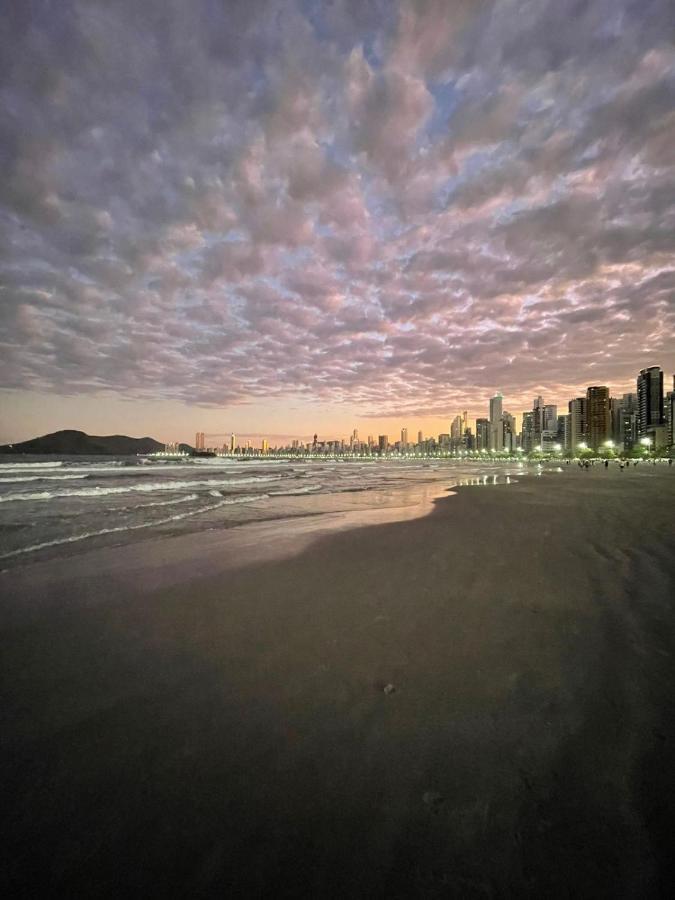 Apartamento Com Vista Para O Mar Na Av Atlantica Em Balneário Camboriú Exterior foto